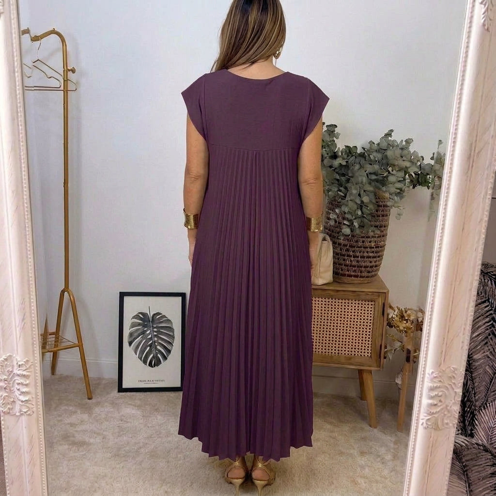 Ana - Classic Comfort Dress
