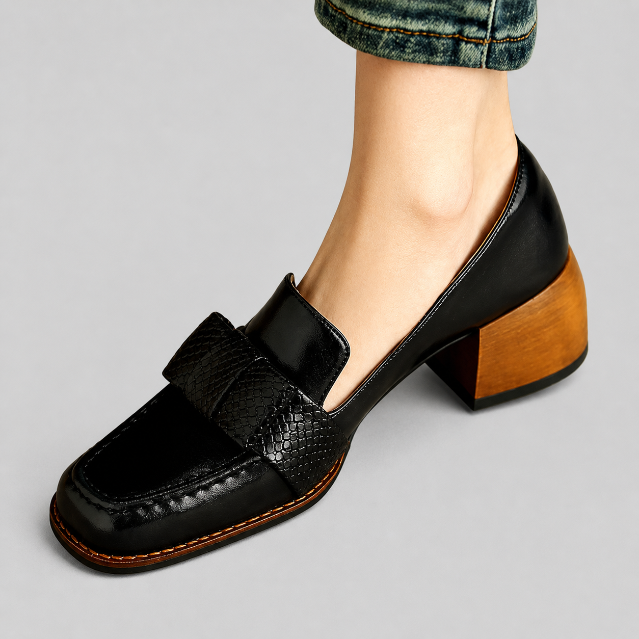 Contessa Knotted Loafers