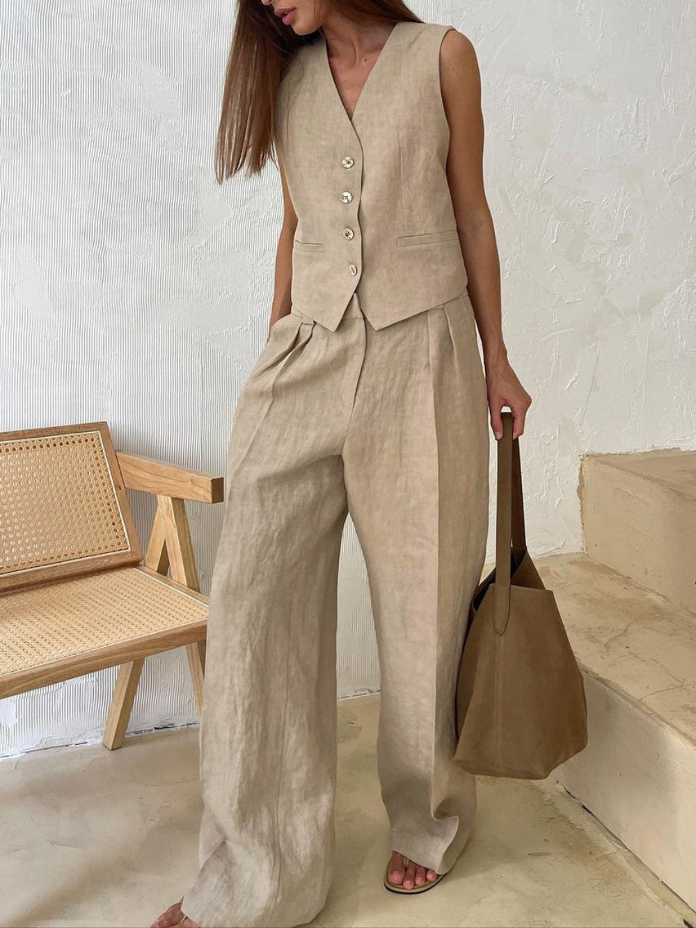 Lila | V-neck Pleated Wide-leg Trousers Suit