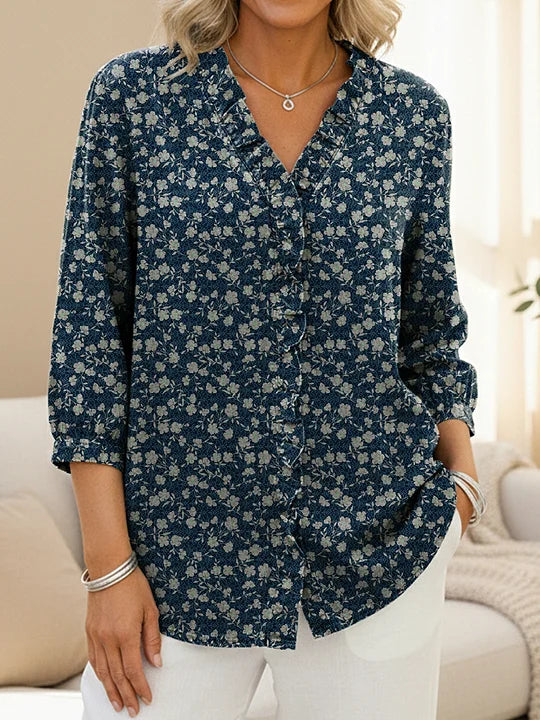 Amelia | Elegant dotted blouse