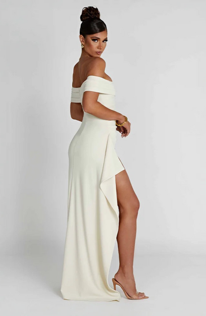 Alexandra - Elegant Maxi Dress