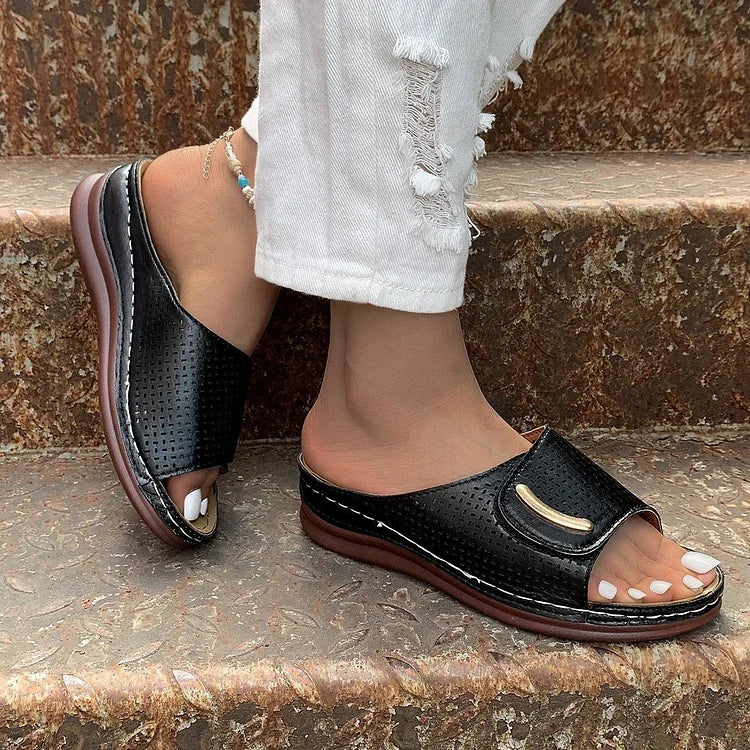 Joanna – Timeless Urban Sandals