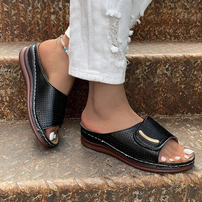 Joanna – Timeless Urban Sandals