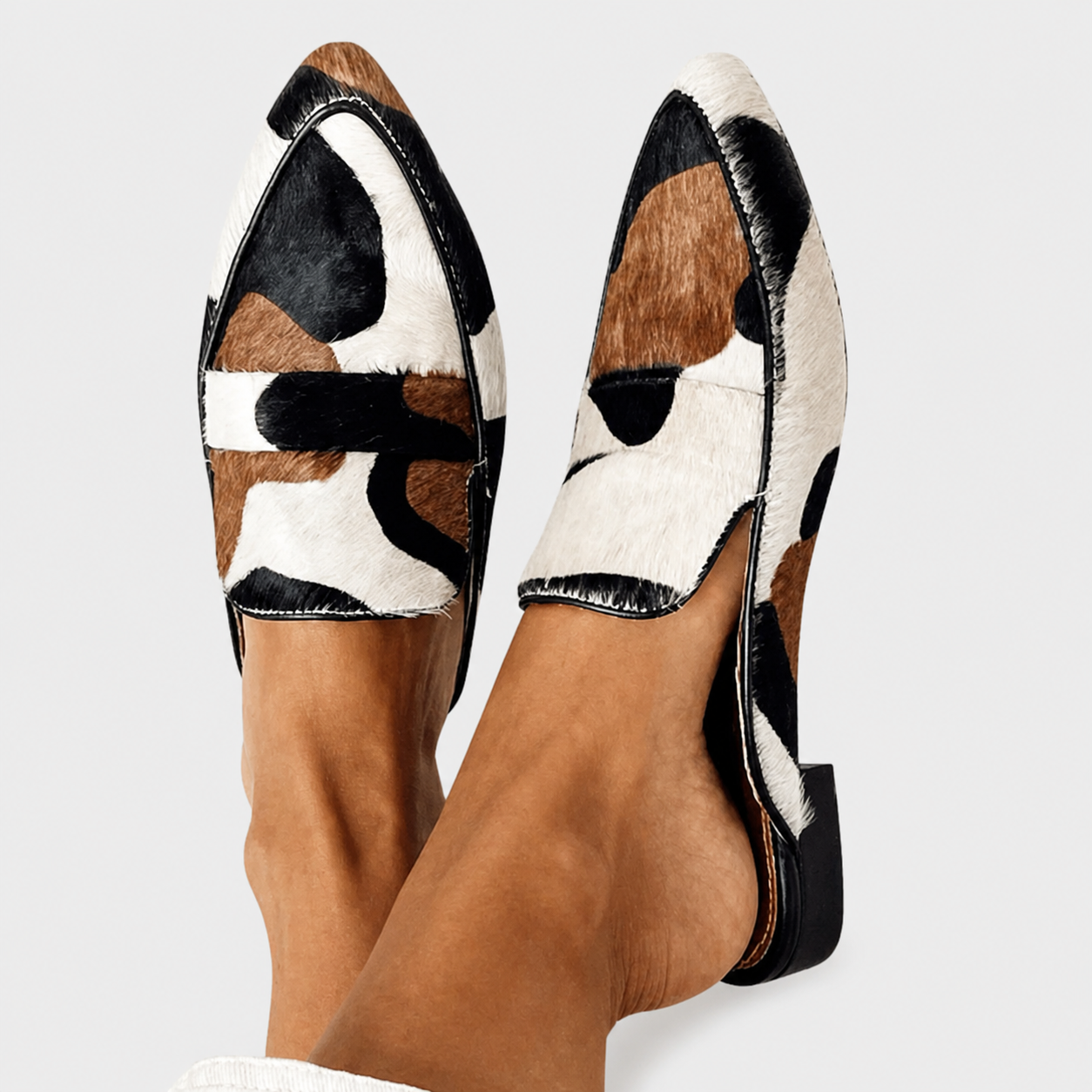 Rory - Elegant Calfskin Moccasins