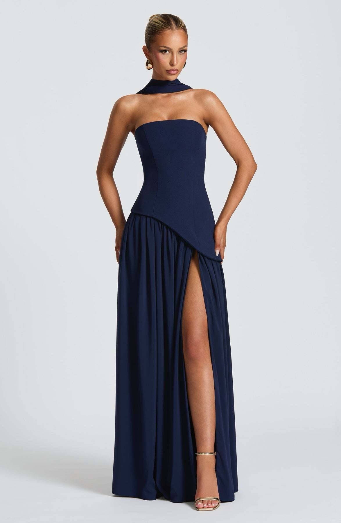 Beatriz - Elegant Maxi Dress