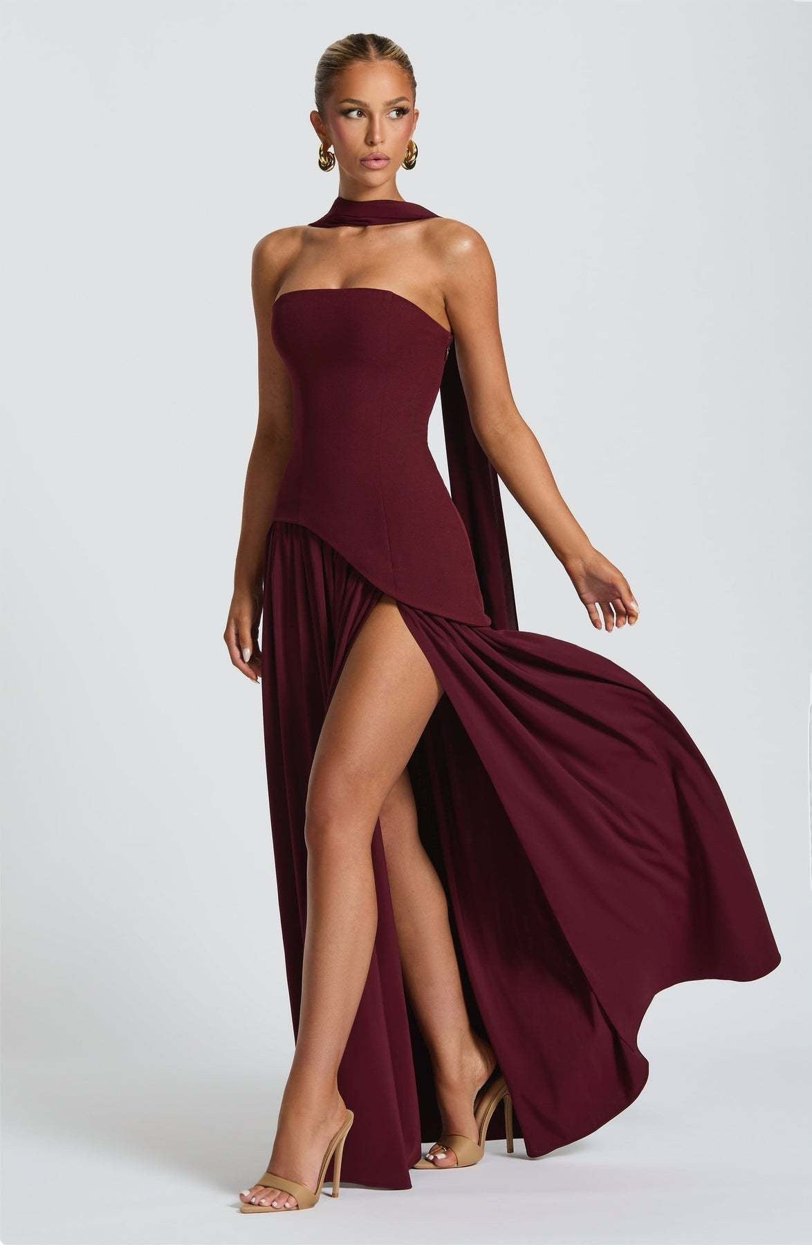 Beatriz - Elegant Maxi Dress