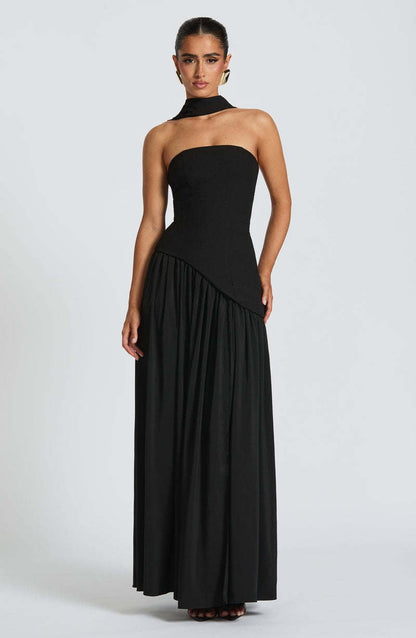 Beatriz - Elegant Maxi Dress