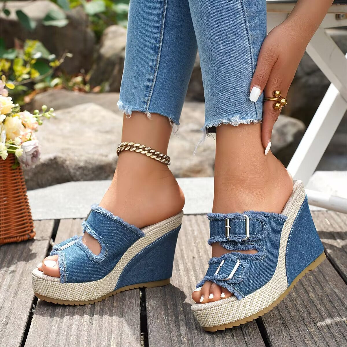 Atelier | Wedge Sandals with Frayed Edges