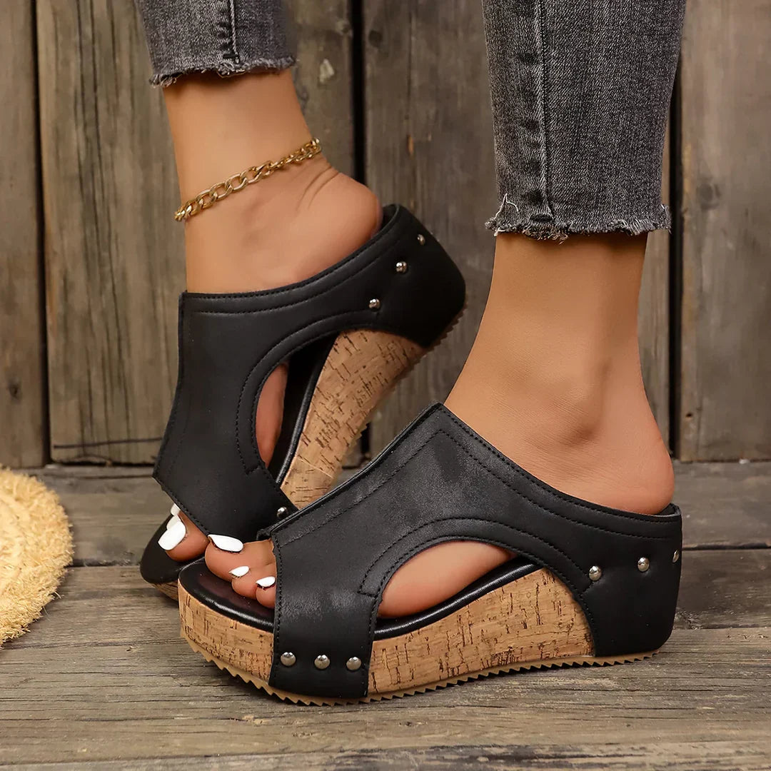 Sofia - Lumi Wedge Studs