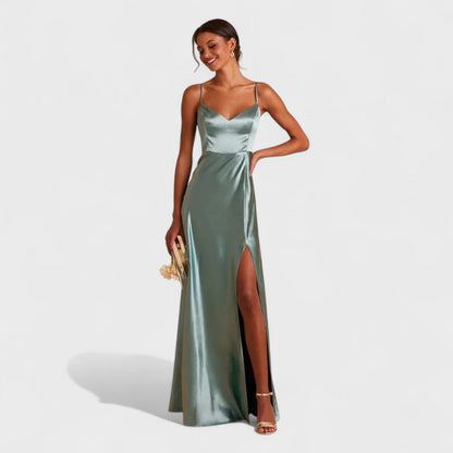 Lúcia - Elegant Long Satin Gown