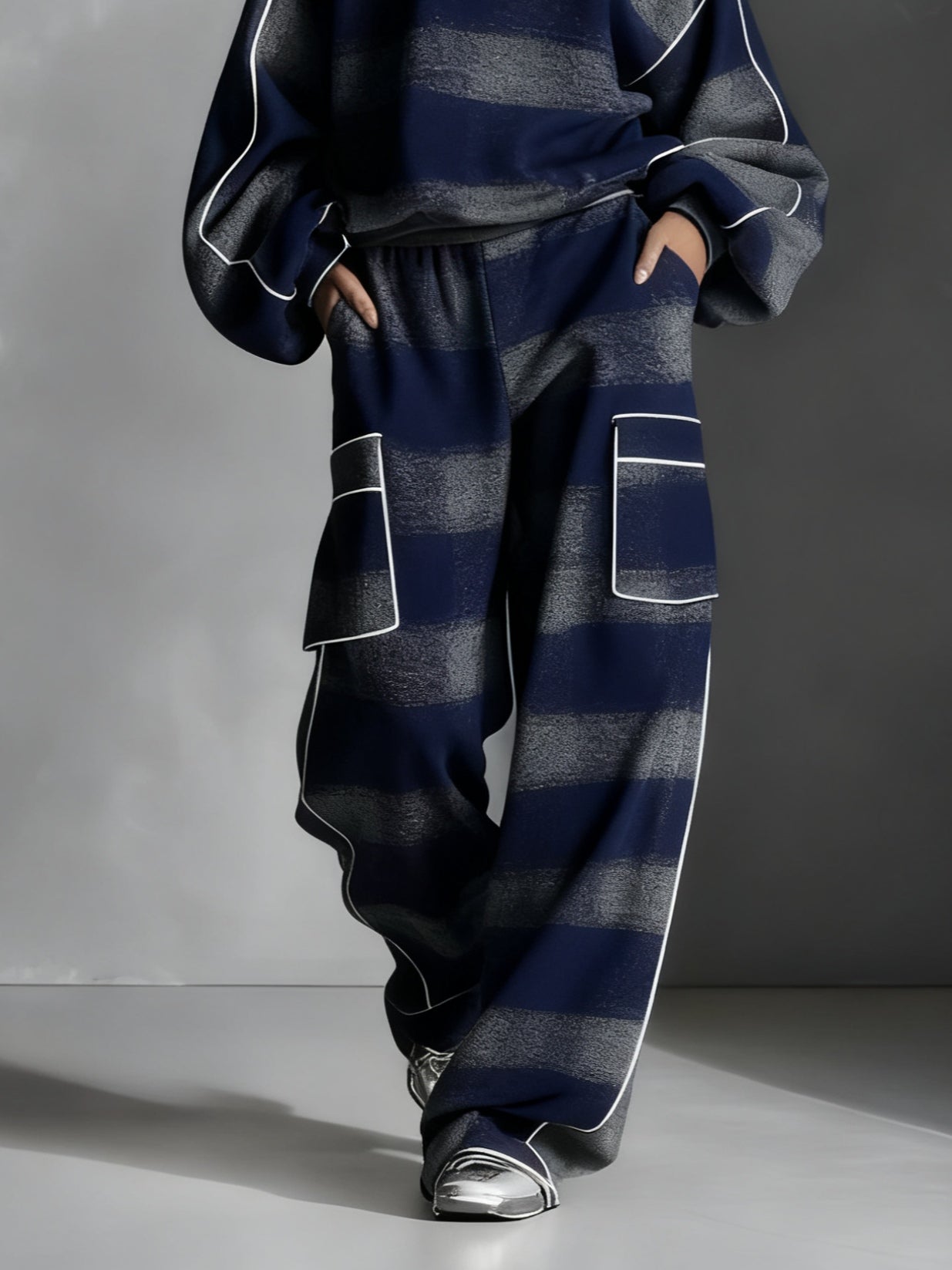 Avery | Plaid Sweatshirt and Trousers Set