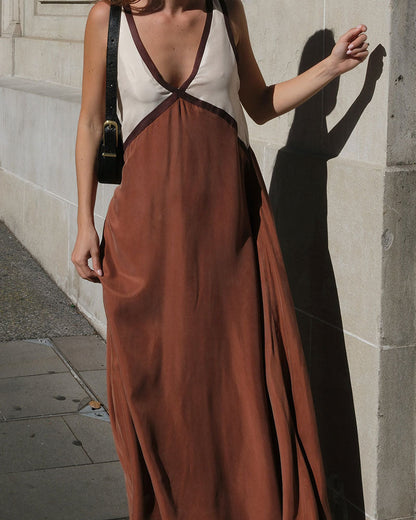 Damen Maxikleid mit tiefem V-Ausschnitt und zweifarbigem Farbblock-Muster