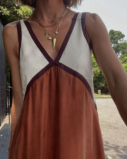 Damen Maxikleid mit tiefem V-Ausschnitt und zweifarbigem Farbblock-Muster