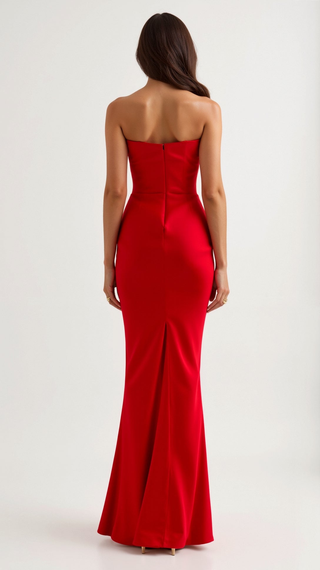 Esmeralda - Elegant Long Dress with Fitted Bodice