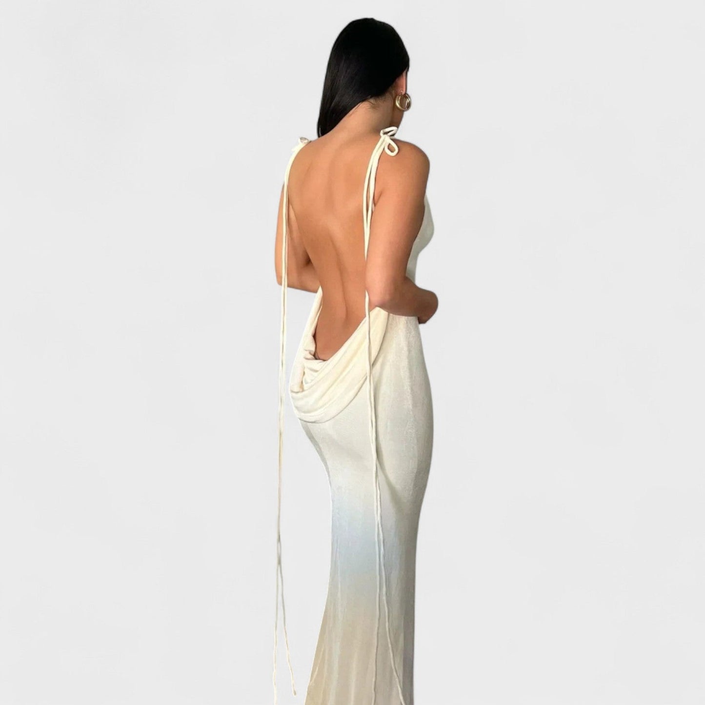 Luna - The Dress That Embraces Your Curves