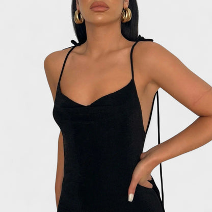 Luna - The Dress That Embraces Your Curves